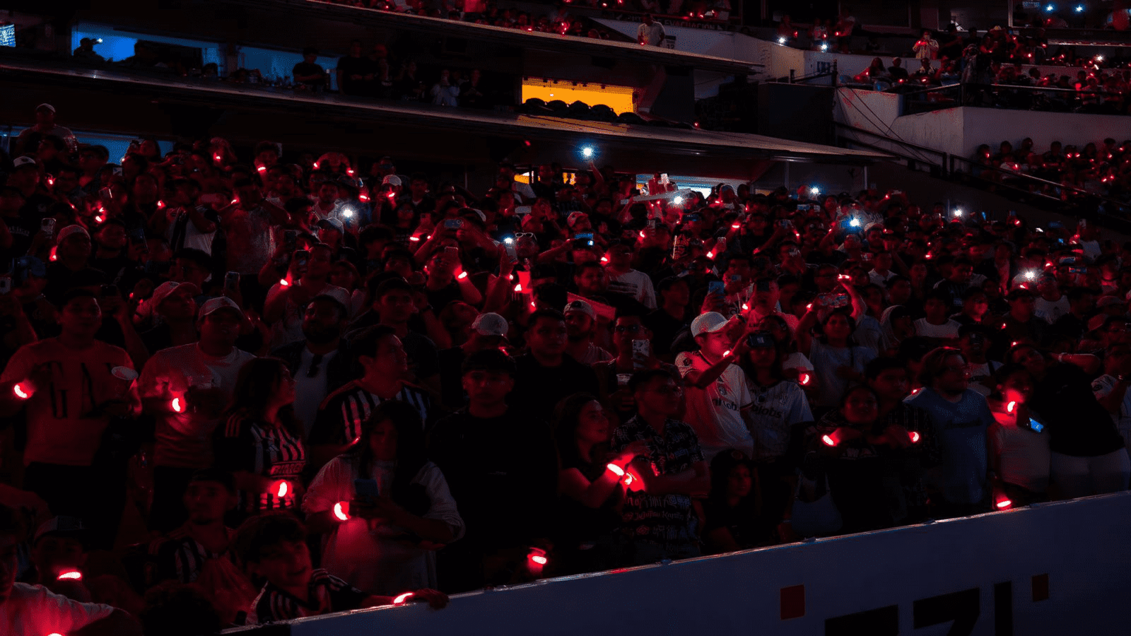LED Bracelets Landing Page 7 LED Bracelets for sports